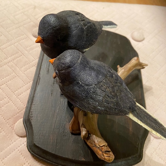 Hand made - Bird carving - dark eyed junkos - handcrafted - Picture 10 of 13